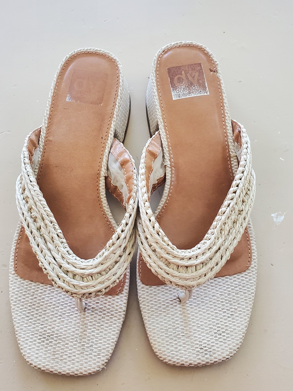 Dolce Vita Women's Cream Braided Wedge Thong Sandals